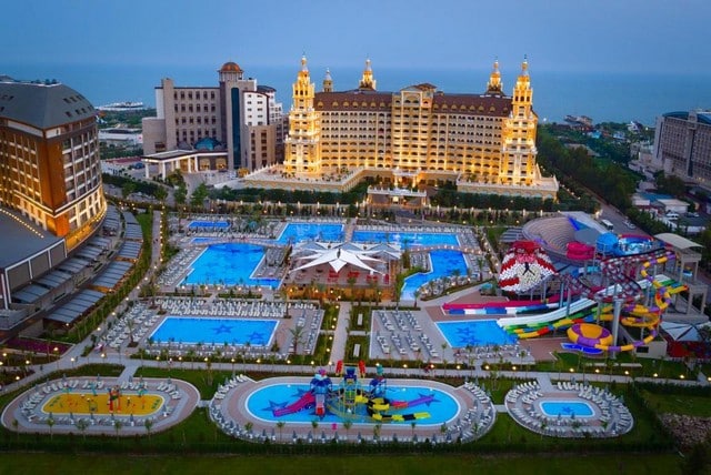 رويال سيجينيوس انطاليا